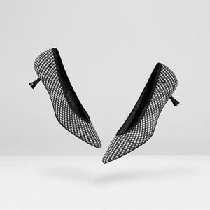 Vivaia Pointed-Toe Kitten Heel Black White Houndstooth Size 7.5 Like New